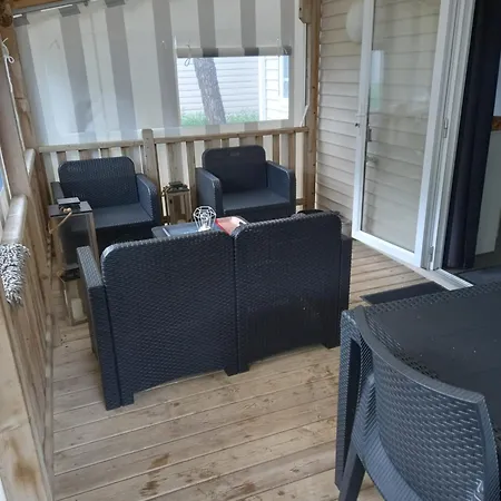 Mobil Home 2 Chambres Avec Terrasse Saint-Hilaire-de-Riez Exterior photo